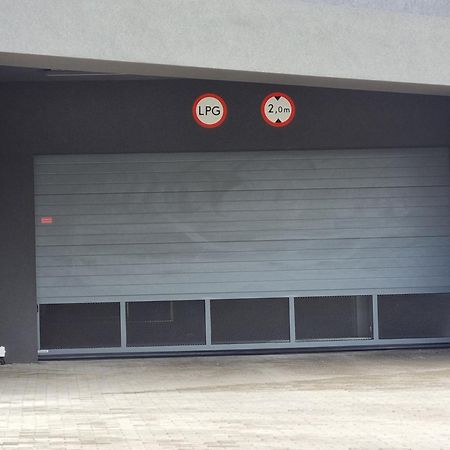 Q Apart Enter- Klimatyzowany 2 Pokojowy Apartament Przy Manufakturze Z Garazem Gratis, Fv לודז' מראה חיצוני תמונה