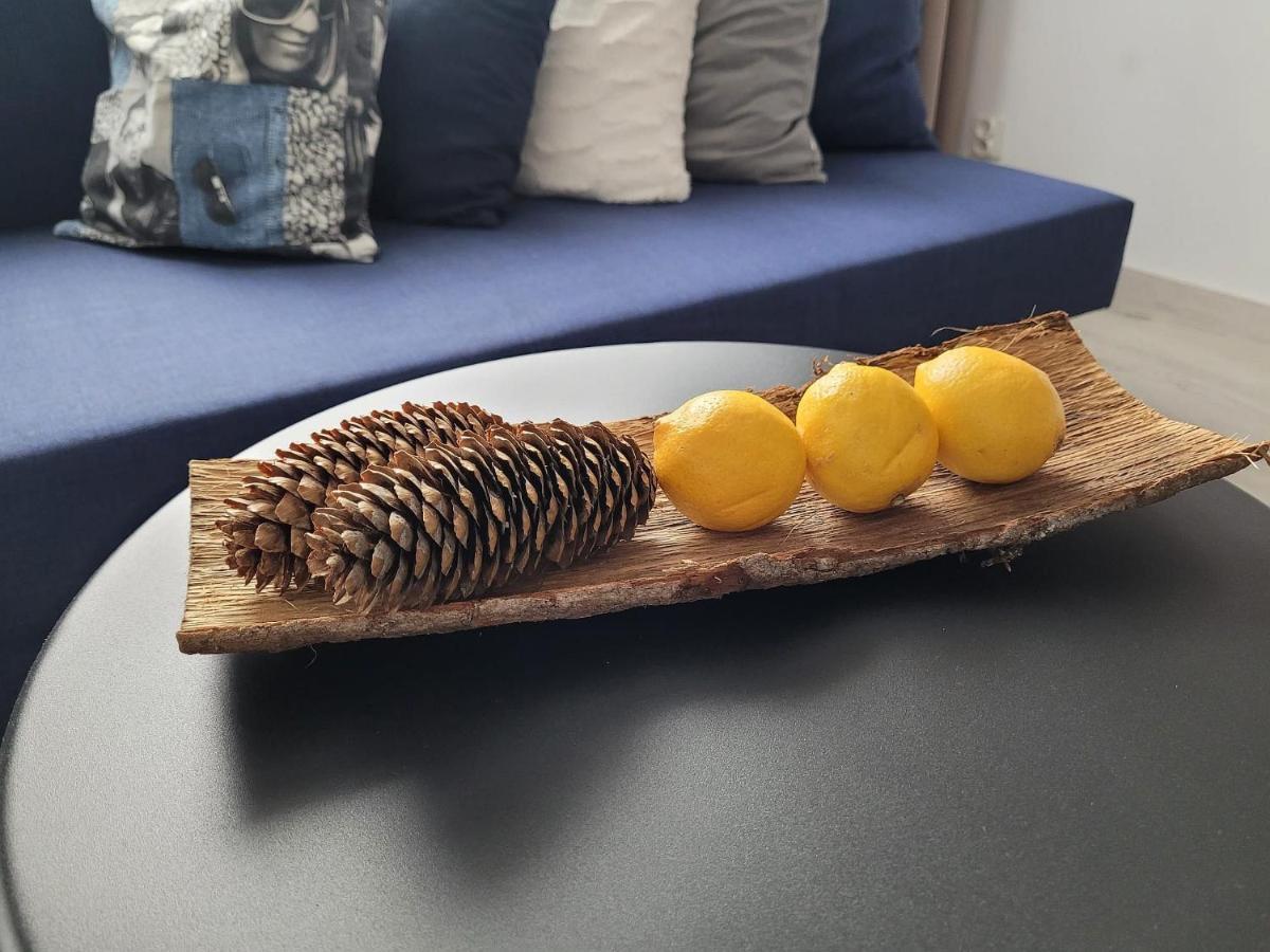 Q Apart Enter- Klimatyzowany 2 Pokojowy Apartament Przy Manufakturze Z Garazem Gratis, Fv לודז' מראה חיצוני תמונה