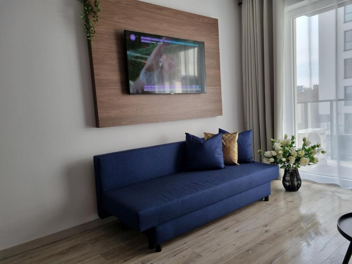 Q Apart Enter- Klimatyzowany 2 Pokojowy Apartament Przy Manufakturze Z Garazem Gratis, Fv לודז' מראה חיצוני תמונה