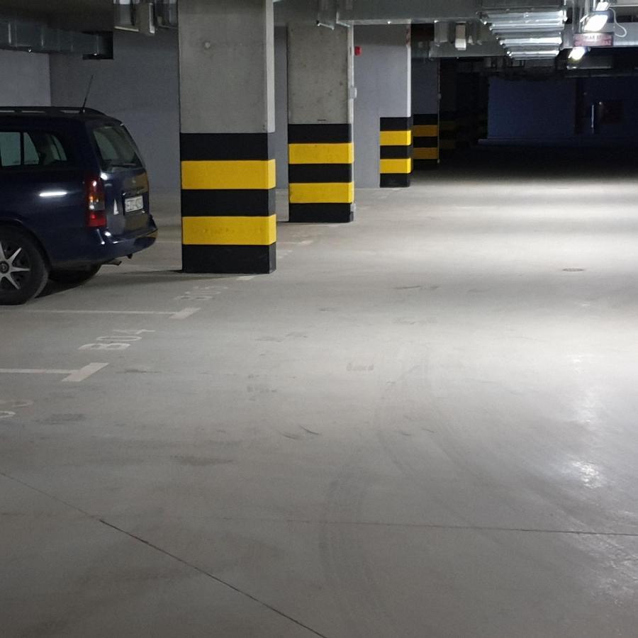 Q Apart Enter- Klimatyzowany 2 Pokojowy Apartament Przy Manufakturze Z Garazem Gratis, Fv לודז' מראה חיצוני תמונה