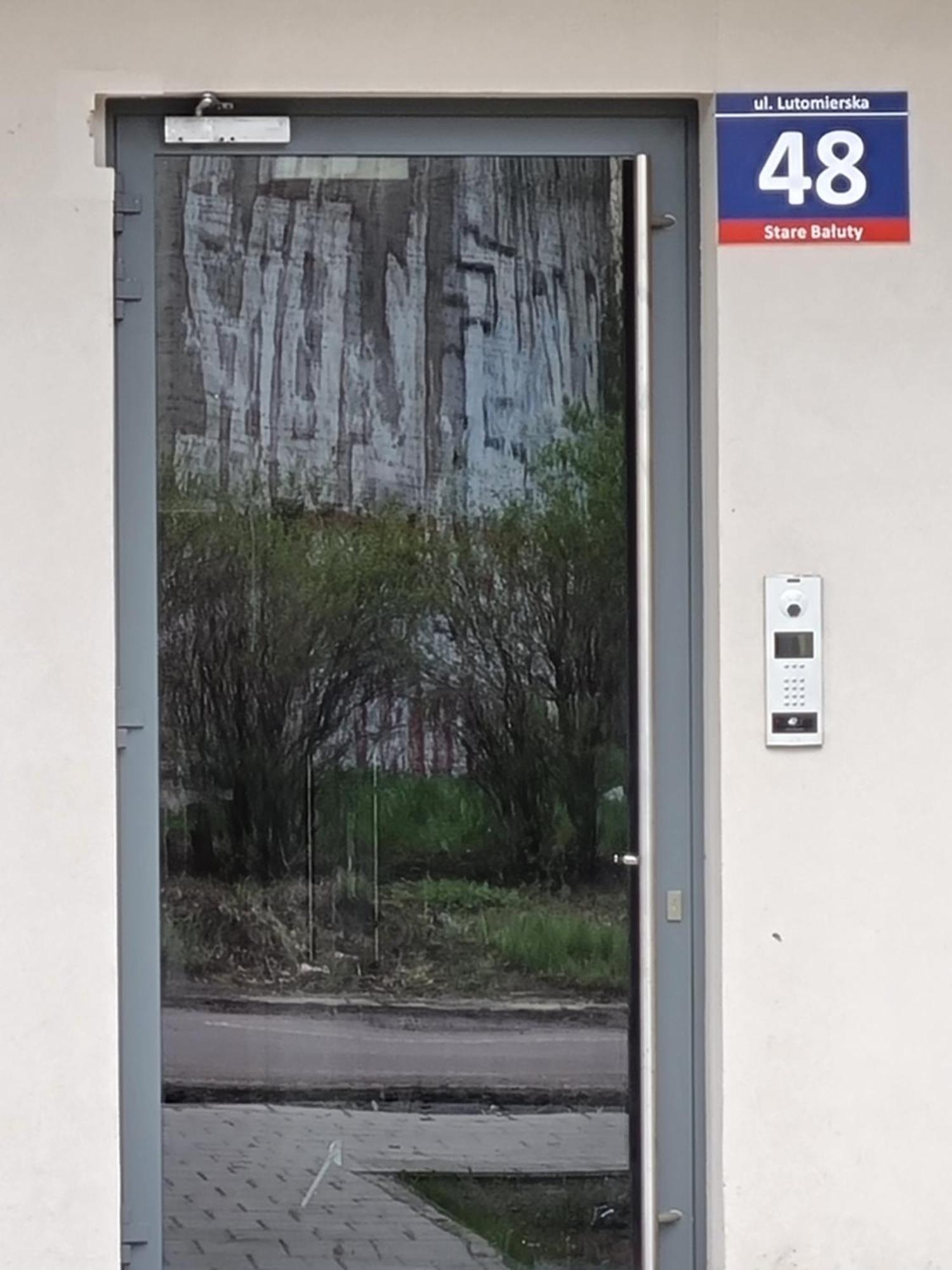 Q Apart Enter- Klimatyzowany 2 Pokojowy Apartament Przy Manufakturze Z Garazem Gratis, Fv לודז' מראה חיצוני תמונה
